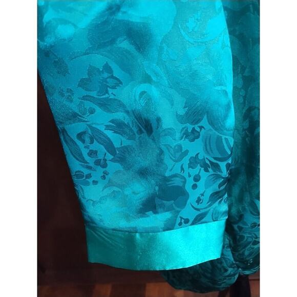 Kelly Green Satin Button Night Shirt Size Small St. Patricks PJs button floral - Picture 4 of 6